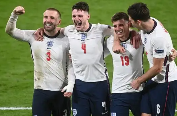 英格兰国家队,英格兰世界杯,马奎尔,索斯盖特,阿诺德